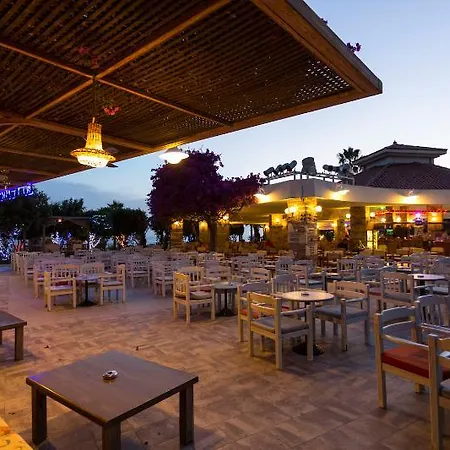 Hotell Defne Star 4*