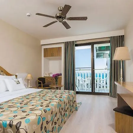 Hotel Defne Star