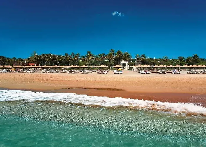 Szálloda Defne Star