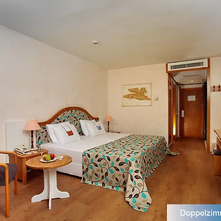 Defne Star 4*