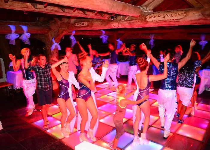 Defne Star Hotell Side